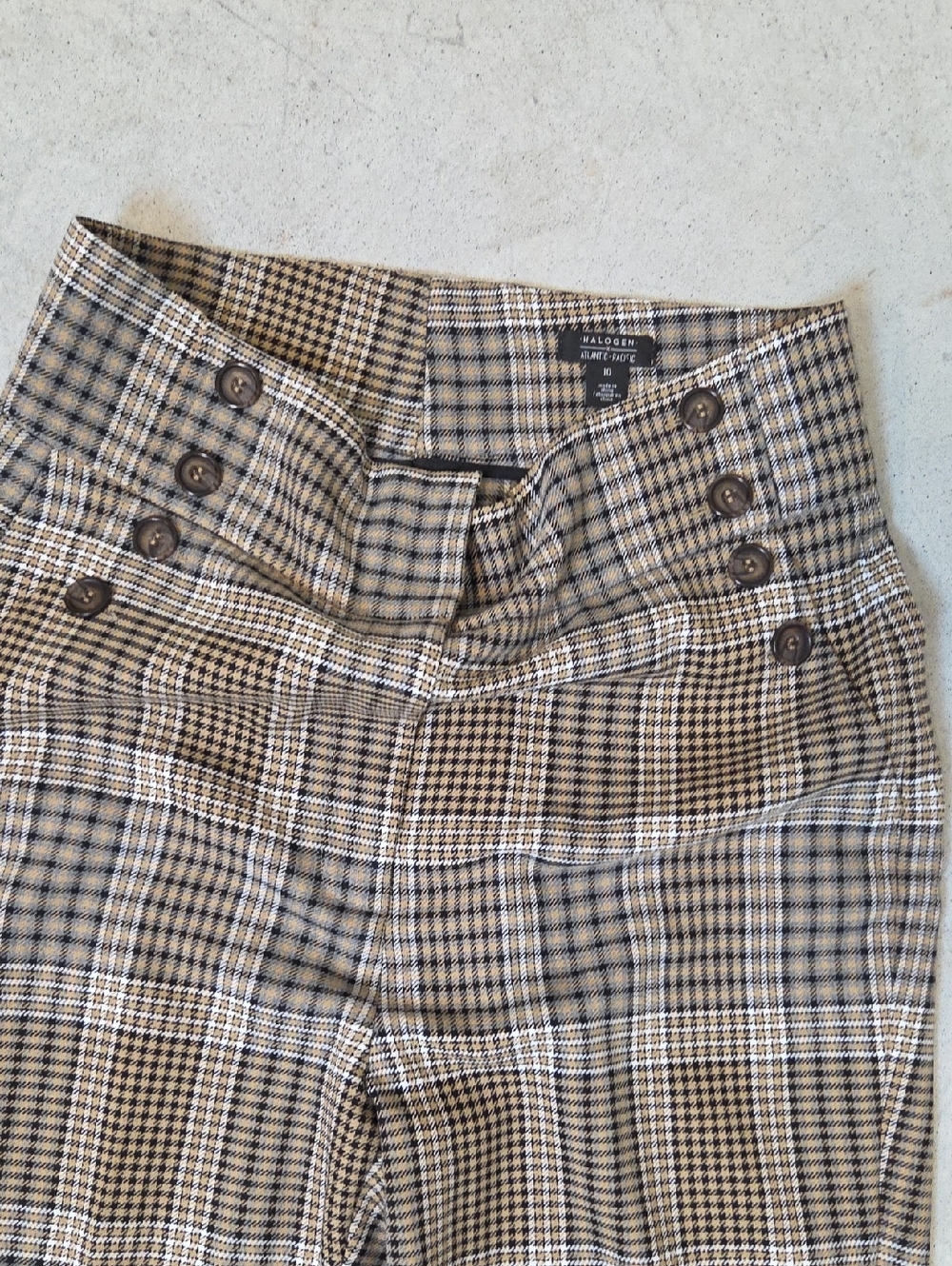 HALOGEN Wide Leg Beige and Navy Plaid High-Waist Button Pants Size 10